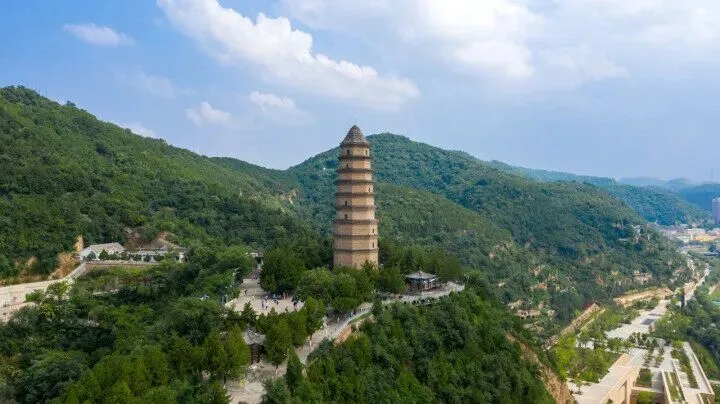 传承弘扬红色文化 推动红色旅游提质升级