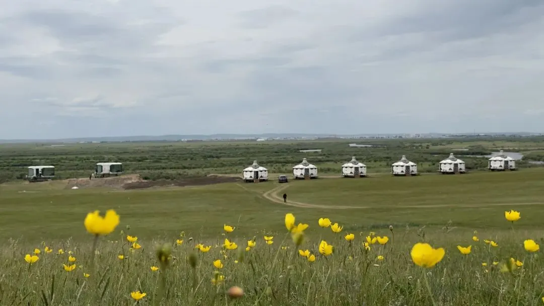 娜迪娅家庭牧场旅游攻略:主打沉浸式牧民生活+草原娱乐