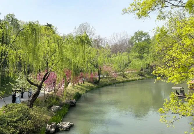 高铁直达,适合4月出游的六个旅行地,无需攻略!工作累了,去小住三五天!