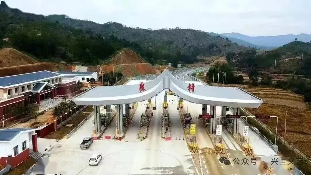 如果来良村游玩,打开良村旅游线路的正确方式这里有一份,拿走不谢!