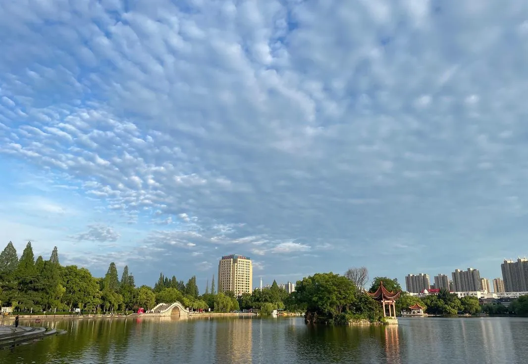 谁说旅行必须做攻略?在芜湖街头随意Citywalk,才是打开春天的正确方式