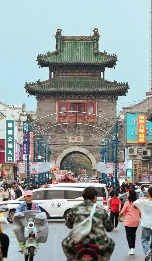 谁说旅行必须做攻略?在安阳街头随意Citywalk,才是打开春天的正确方式