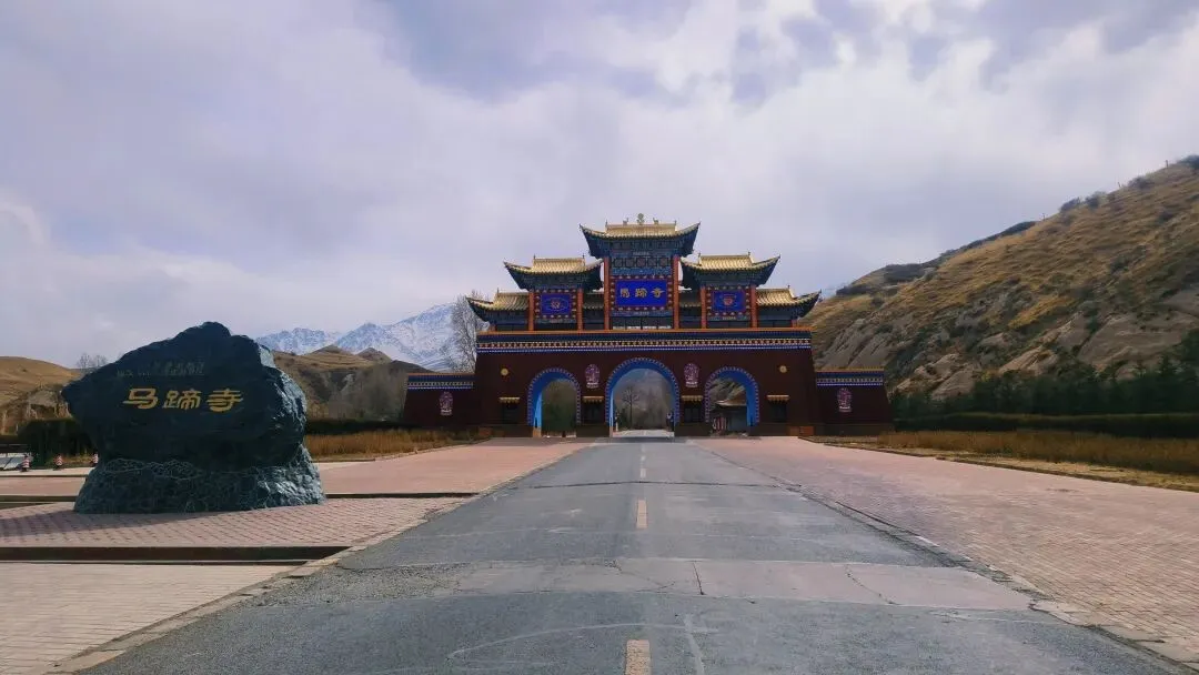 马蹄寺悬崖石窟,张掖乡村旅游攻略