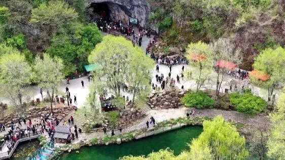 本溪水洞旅游攻略:探秘世界最长可乘船游览的地下暗河