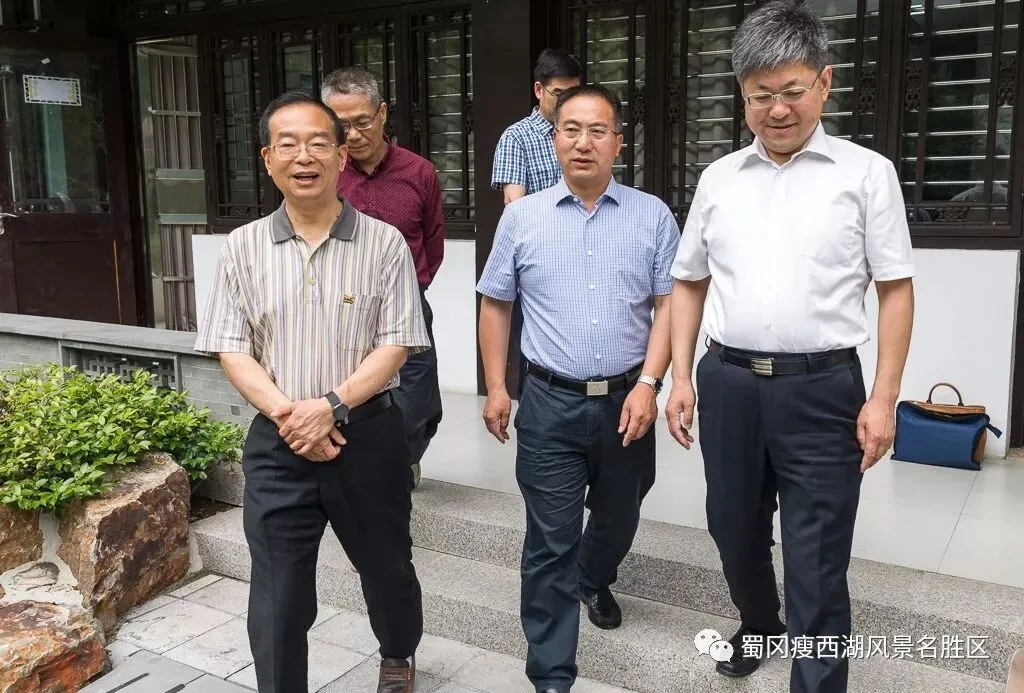 省档案局副局长赵深一行赴景区调研档案工作