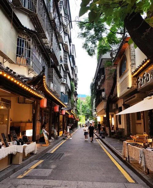 长沙 3 天 2 夜反向旅游攻略!避开五一广场,解锁本地人逛吃路线