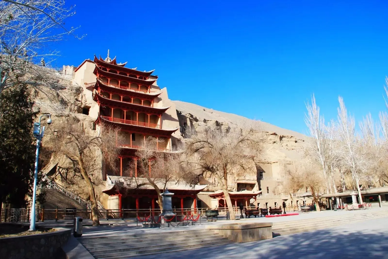 2017上半年敦煌旅游数据报告