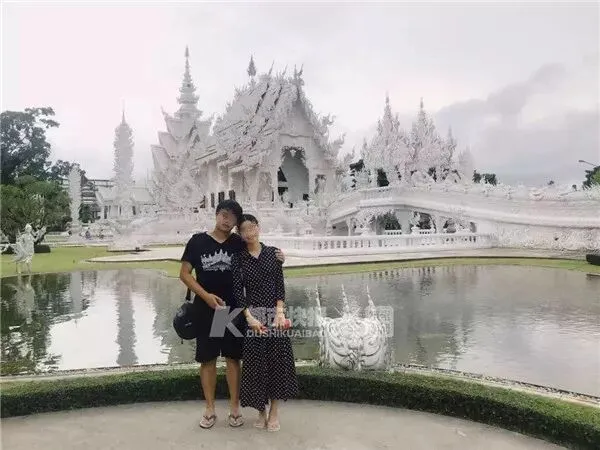 “神雕侠侣”3年2次“裸辞”游中国 父母:看上的婚房已涨150万