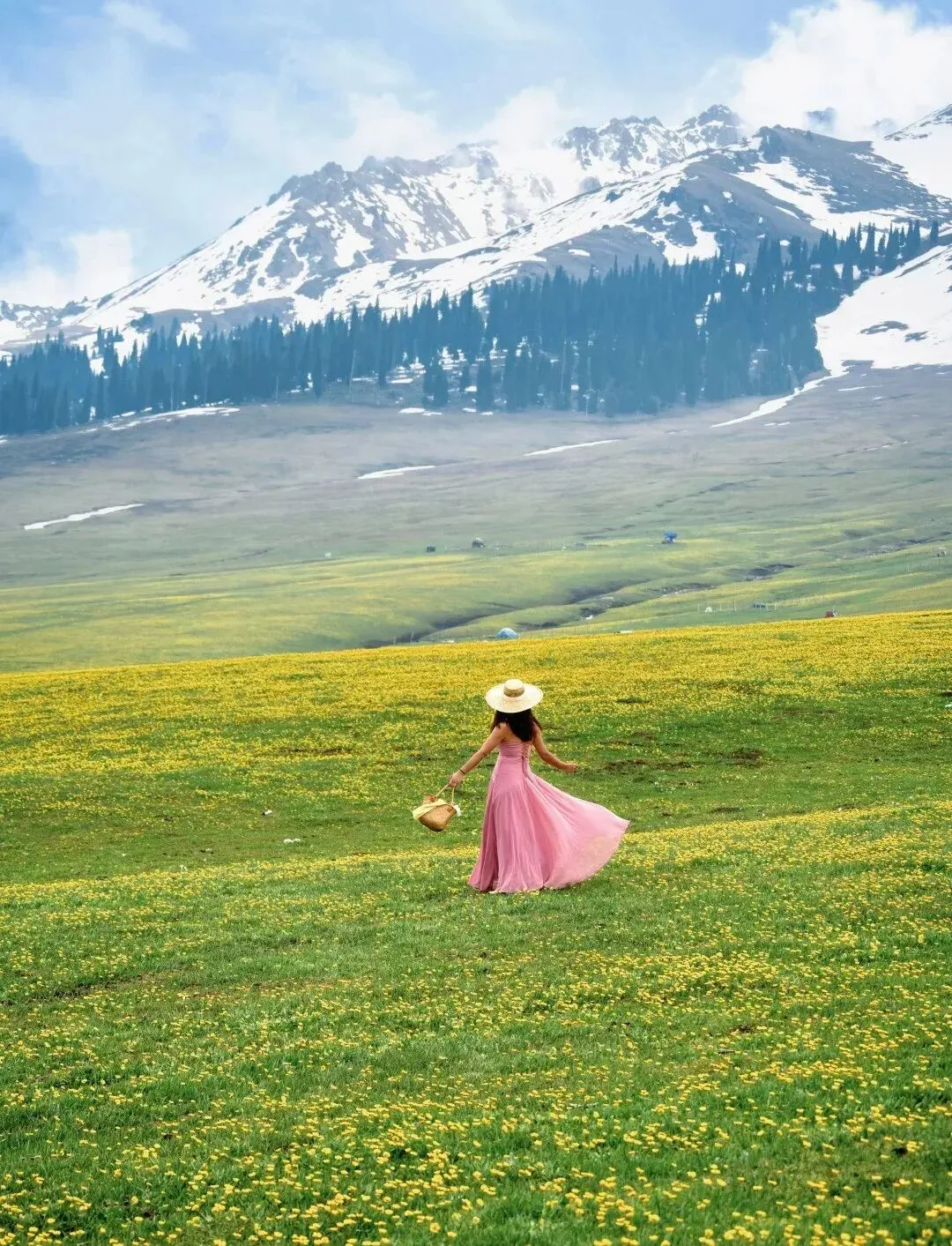 4-5月新疆旅游最全攻略|9大精华景点+路线,带你解锁限定春季!