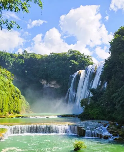 山水如画,舌尖留香:这篇安顺超全游玩攻略快“码”住!