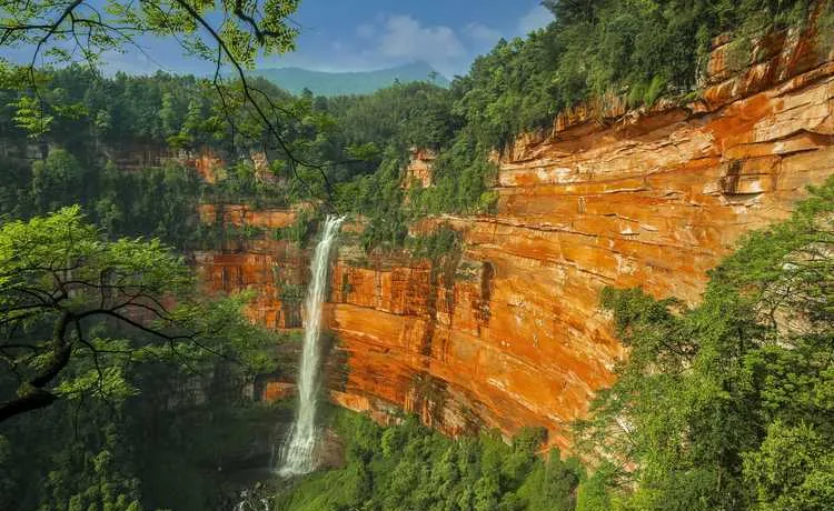 攻略 国内小城,老外扎堆?赤水丹霞保姆级旅行指南,一文看懂景区玩法与行程规划