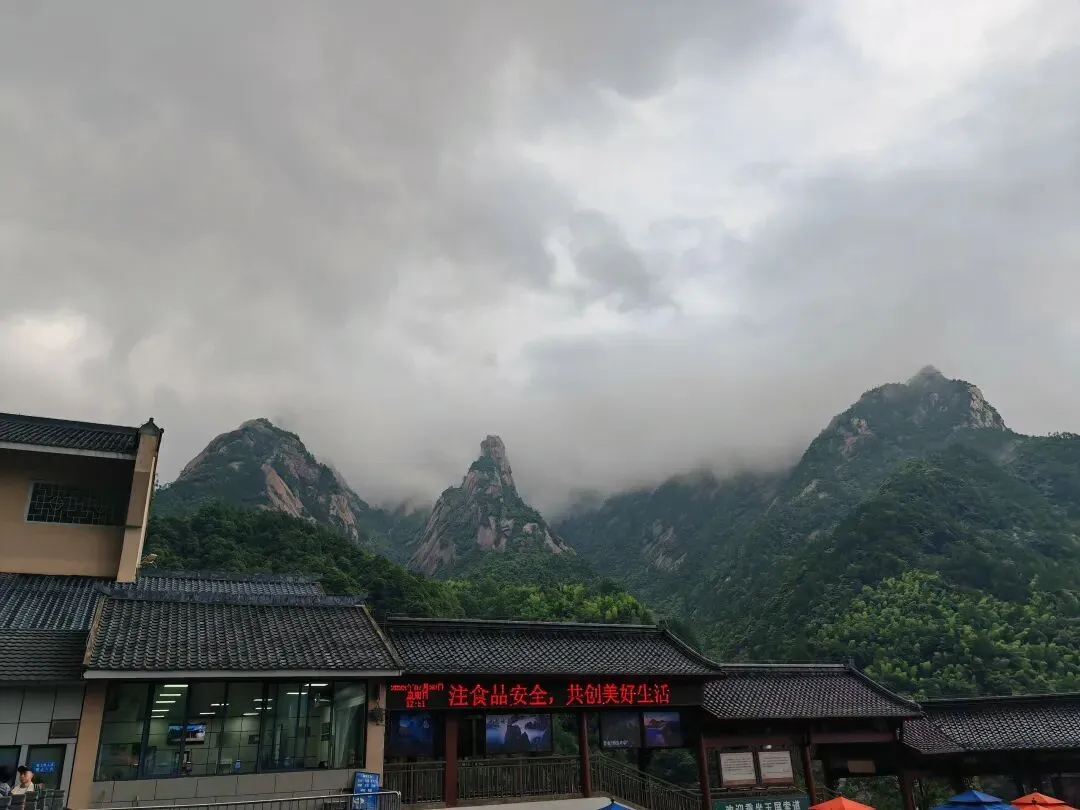 别再纠结了,黄山三大主峰游玩攻略|一日游/二日游路线,不绕路、不踩坑