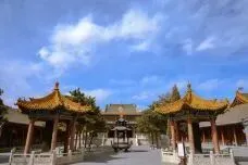 呼和浩特旅游攻略:5天4晚,玩转草原与青城