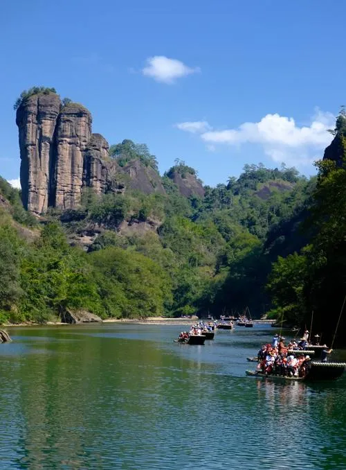 武夷山免票攻略|4 个时段 17 家景区全免费,省钱玩到爽