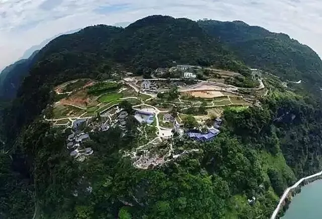 长阳风情 Word妈,长阳向王寨景区尽然如此美丽......