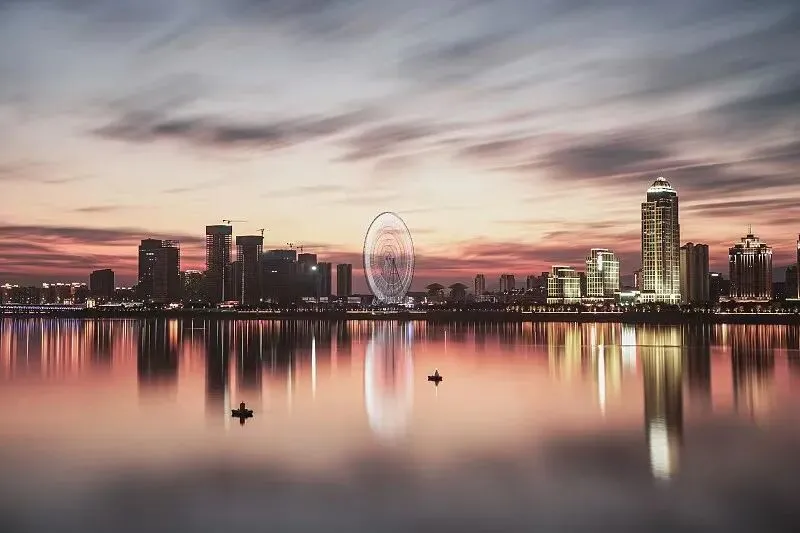 南昌3天2晚旅游攻略|赴一场英雄城之约,赏千年豫章,品烟火人间!