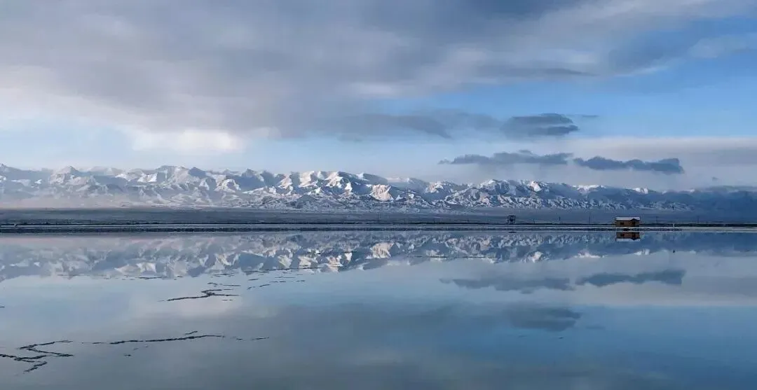 4-5月青海旅行攻略|错峰遇绝色,冰雪融湖+梨花杏花齐开,人少景美超治愈