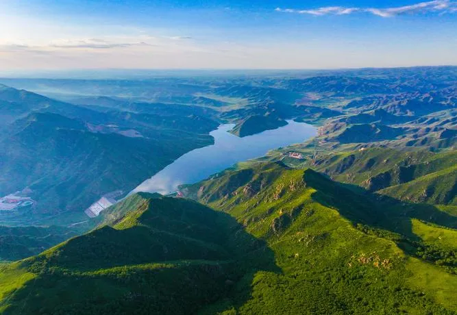 烧香吸氧+山桥探秘!呼和浩特大青山保姆级游玩攻略,串联庙宇、土地神庙与绝美天桥