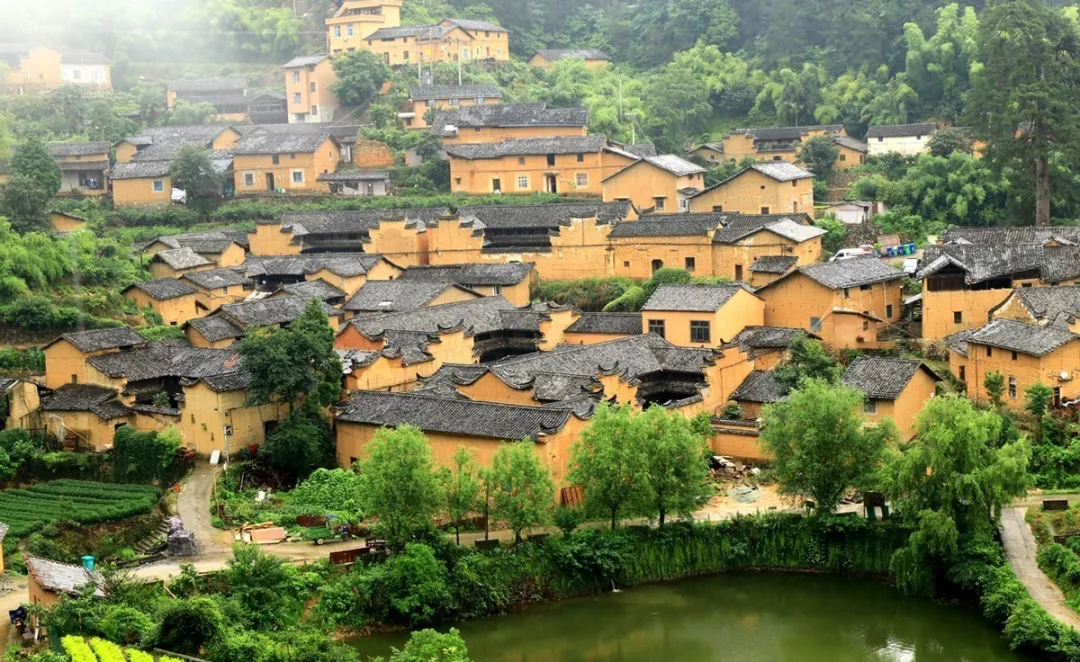 五一自驾逃离计划!7条人少景美的小众线路,3-5天刚好治愈心灵.