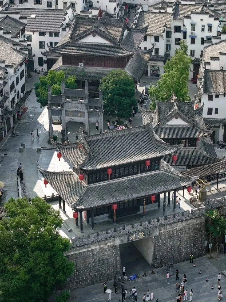 安徽歙县旅游攻略|徽州古城·新安江·石潭花海