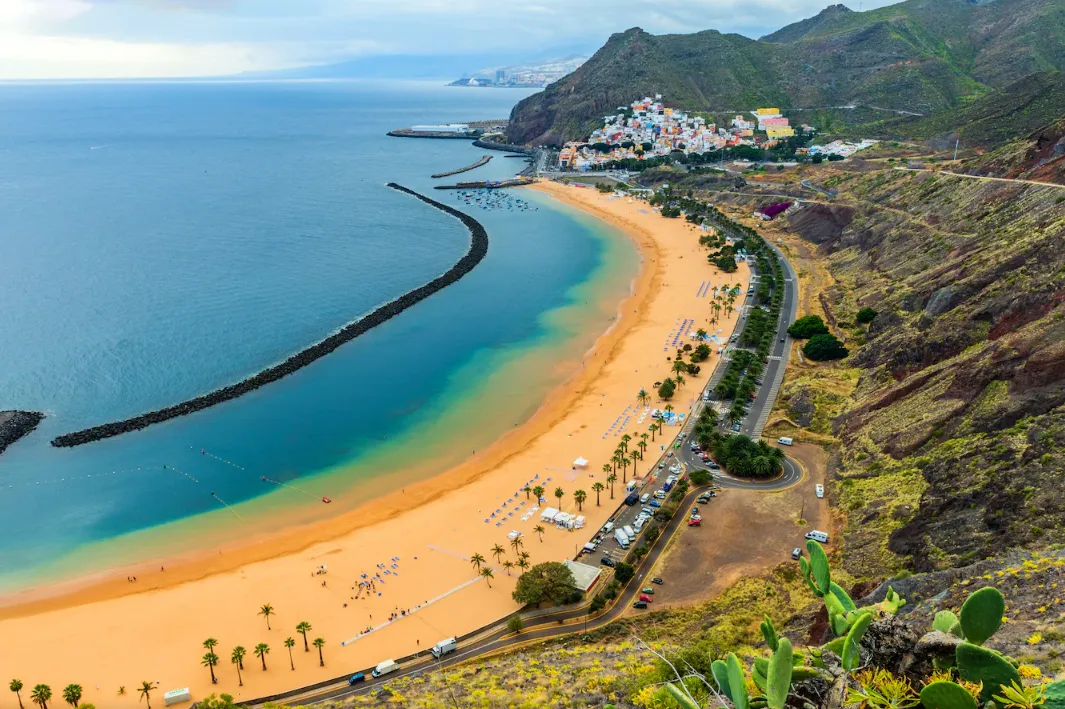 【旅行指南】我的夏季航班会被取消吗?能取消到什么时候?专家解答大家最关心的夏季出行问题