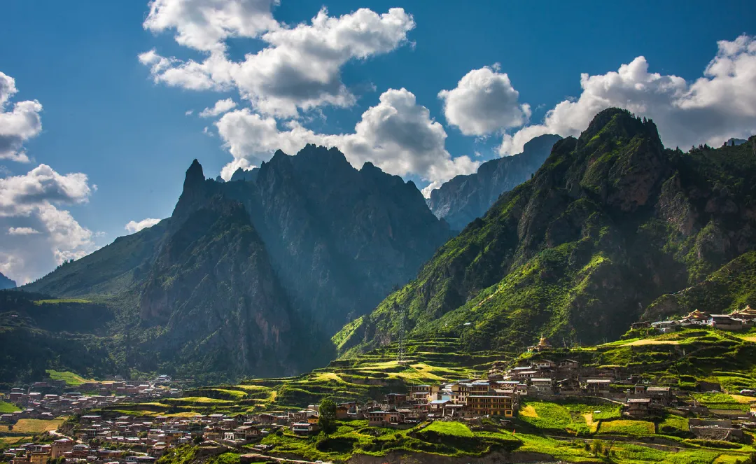 甘肃深度旅行指南,20 个必去宝地,超多免费山水人文风光