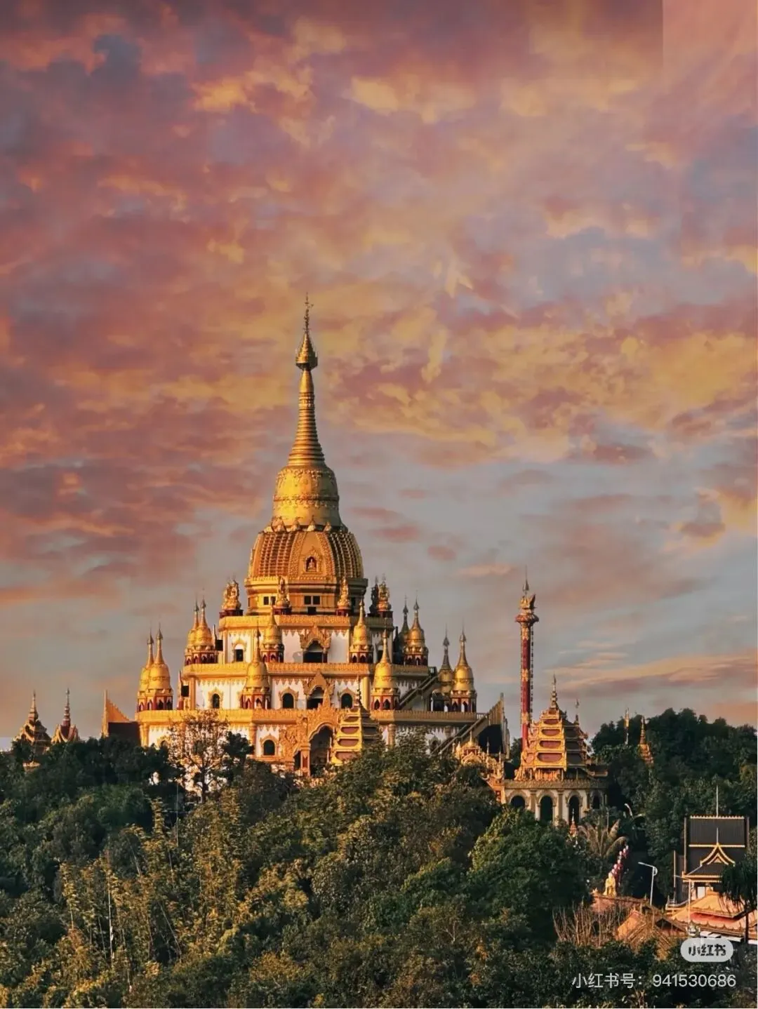 热门景点挤到没信号?恭喜你刷到这篇反向旅游避坑指南