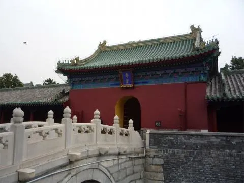 紫禁城东城区弘义阁深度旅游攻略:穿越六百年的皇家秘阁探索指南