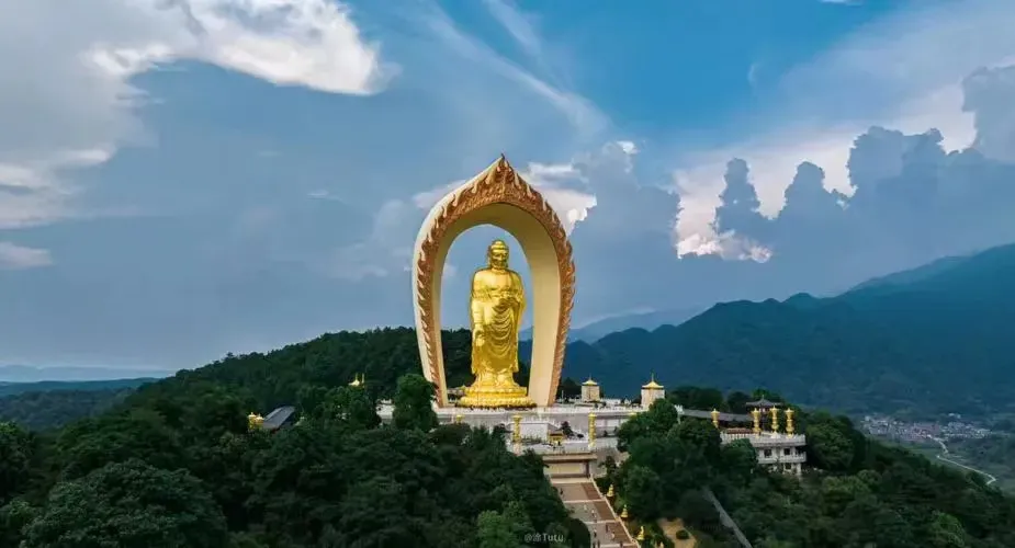 【旅游攻略】东林大佛、秀峰、白鹿洞书院 景点介绍
