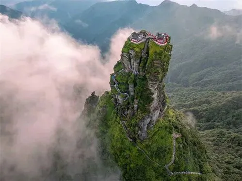 贵州省旅游规划或将公布!铜仁市或成爆发点,安顺市将有望成最大赢家!