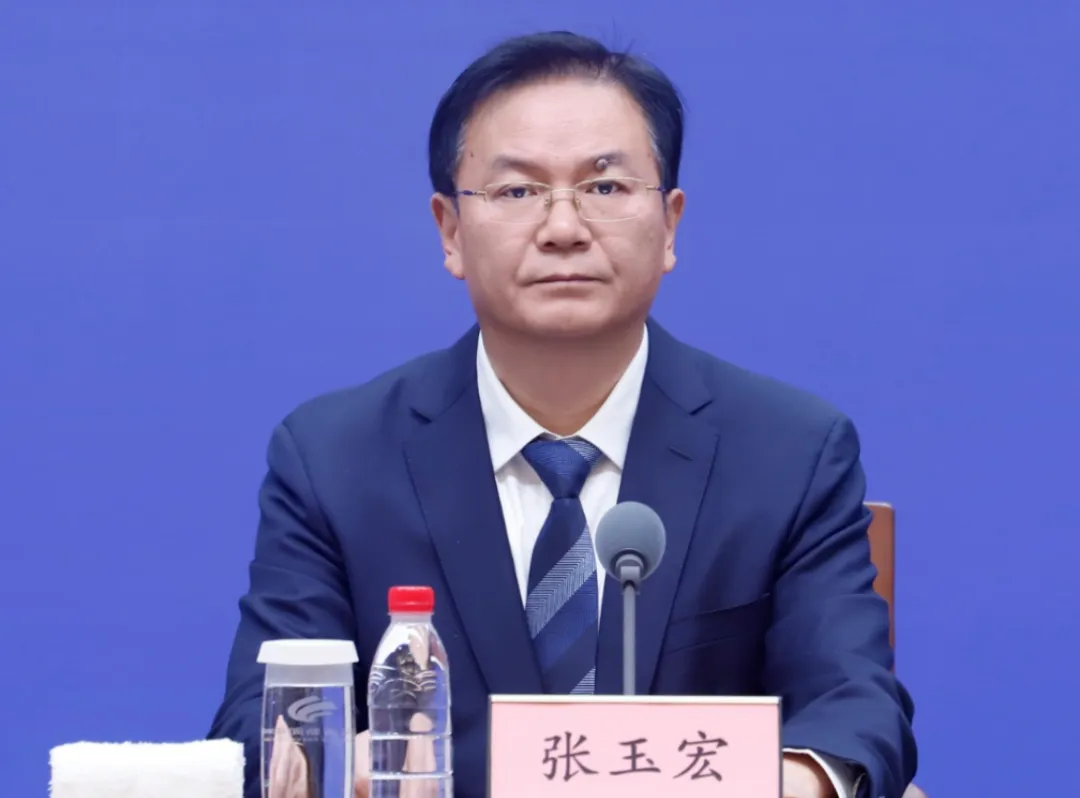 山东出台方案加快旅游交通网建设,深化“航空+旅游”融合,拓展低空观光场景!将开发低空等五类产品、搭建低空合作交流平台