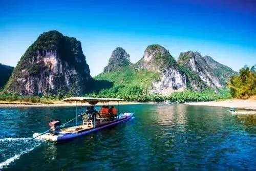 《2026中国文旅新玩法报告》由马蜂窝旅游研究院与中国旅游研究院联合发布