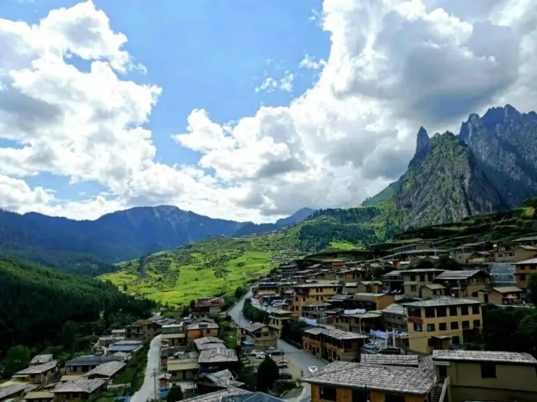 梵天净土·九色甘南|甘南旅游几月份最适合?老人小孩可以去吗?行程
