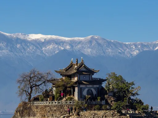云南旅游攻略(2026 最新,避坑 + 路线 + 美食 + 行前)