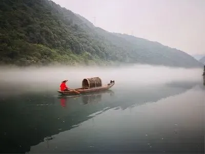 中国旅游全攻略湖南之最美湖泊——小东江