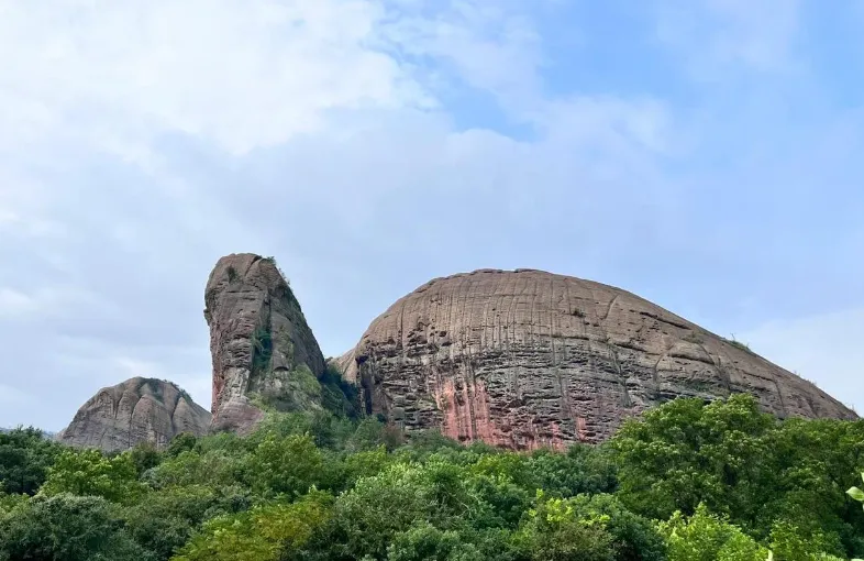 上饶龟峰景区旅游攻略,含门票价格、游玩路线、景点介绍等