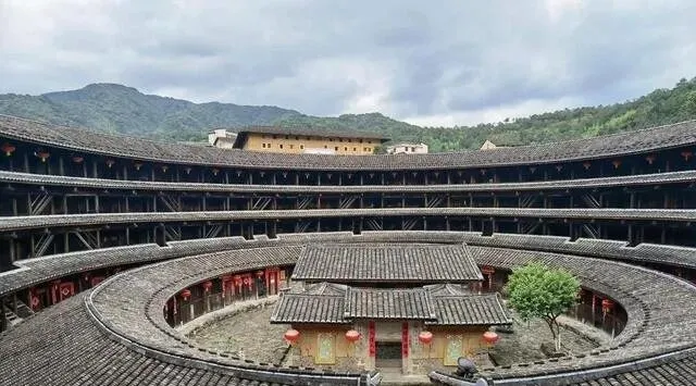 2026龙岩最新旅游攻略!本地人私藏必去景点,吃喝住行全搞定!