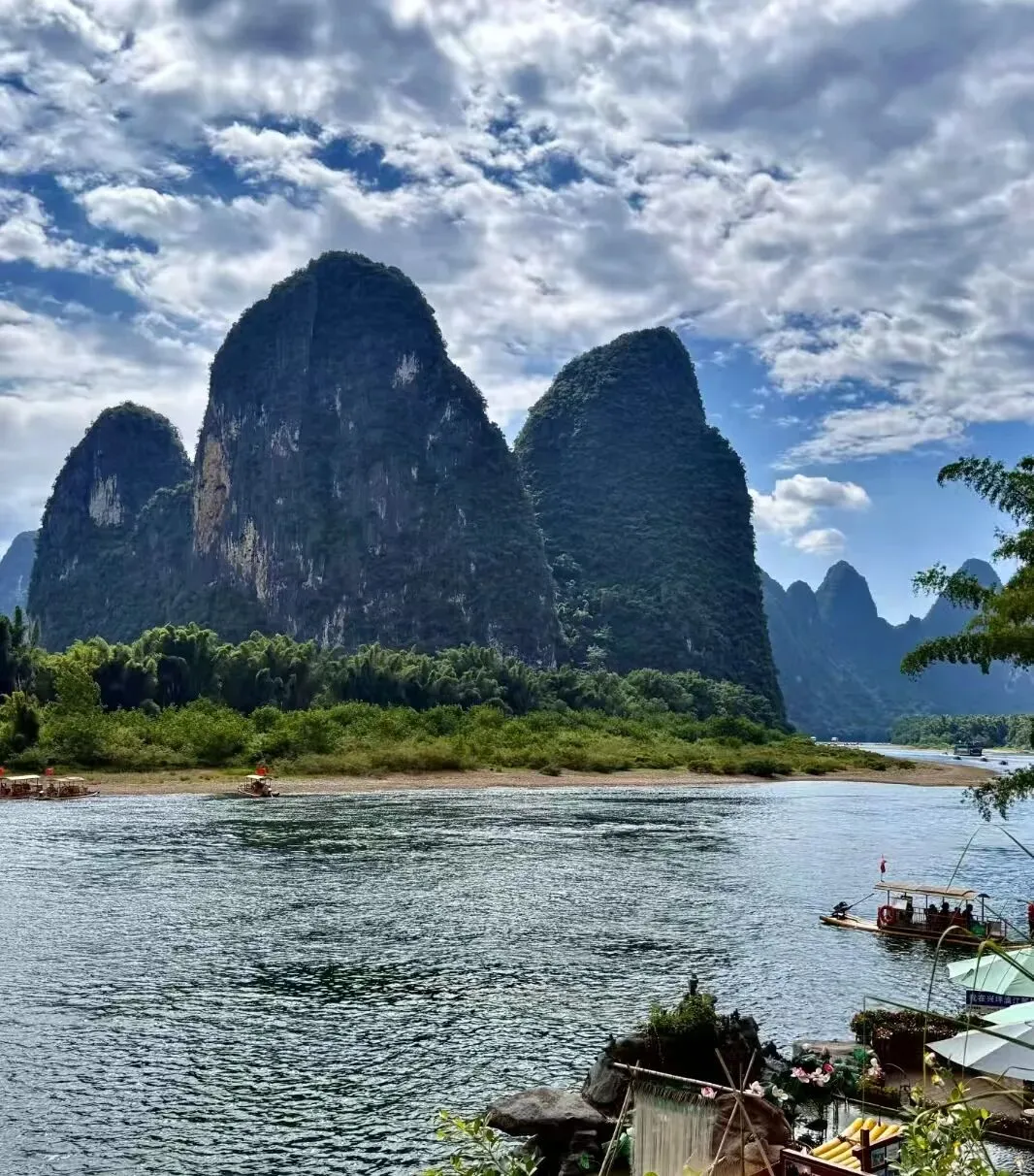 厌倦赛里木湖人挤人?旅游爱好者必看!广西十大宝藏景点攻略来了