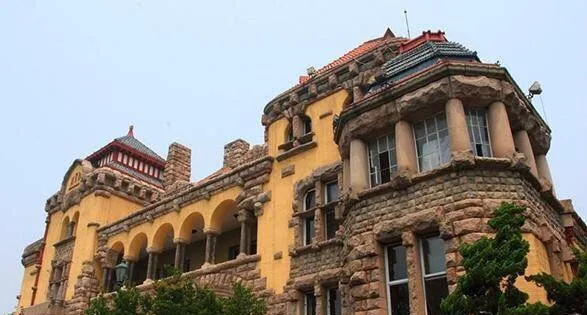 青岛旅游攻略:红瓦碧海+啤酒飘香,解锁滨海浪漫之旅