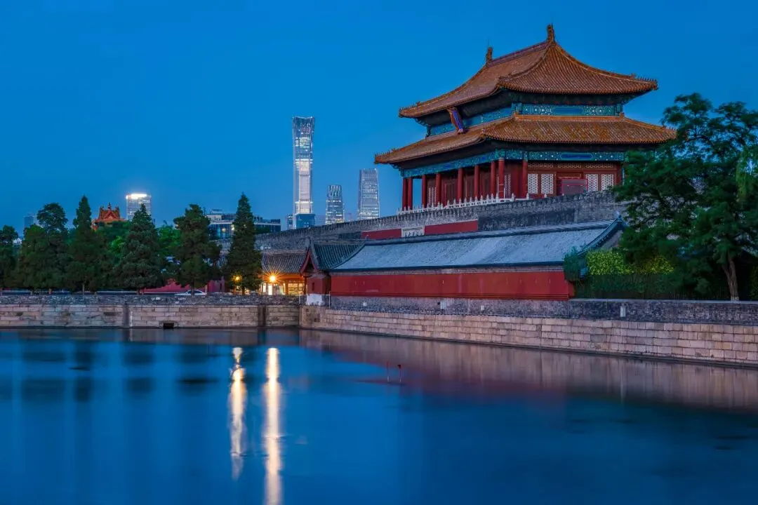 专业北京旅游攻略本地服务商,提供定制化行程与门票预约服务