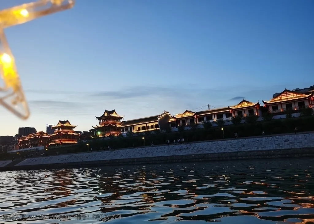 张家界大庸古城旅游攻略 芒果IP夜游澧水实景秀两日自由行指南