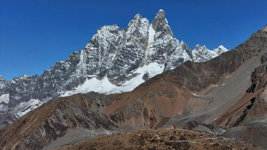 尼泊尔旅游攻略:雪山王国深度体验指南与消费建议