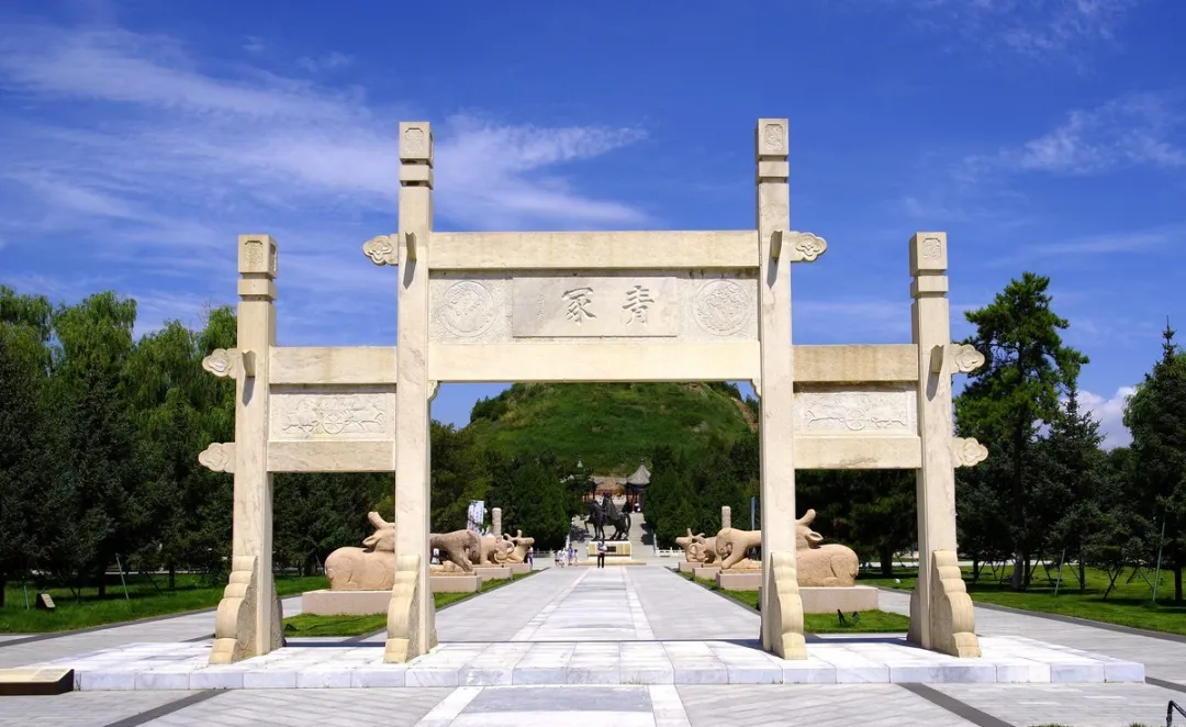 实测!呼和浩特旅游指南,昭君墓+哈素海,感受草原风情与民族底蕴