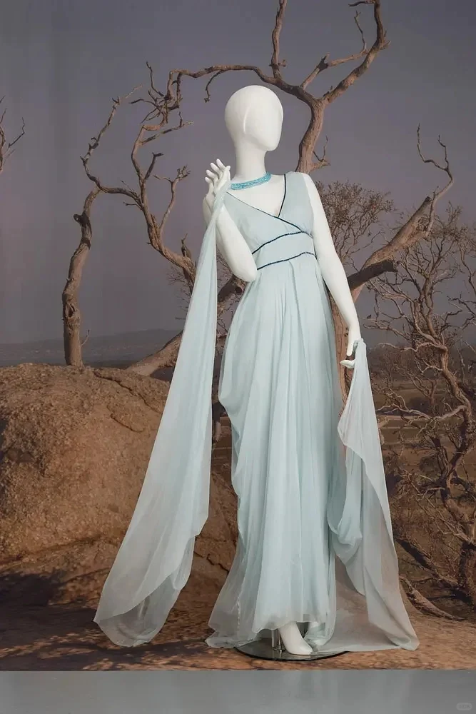 审美提升｜跟着电影学穿搭《女裁缝》