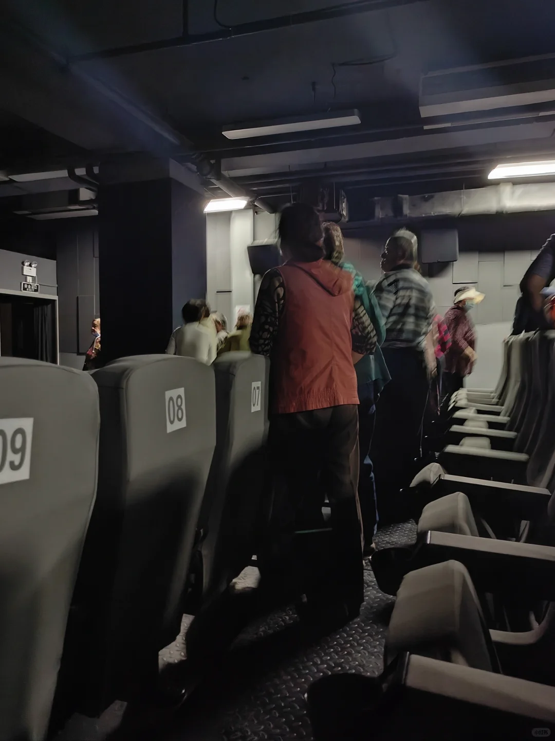 40岁退休。今日看免费电影😹