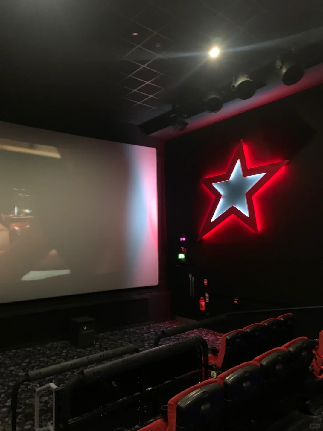 猩球新电影上映啦 赶上英国首播！