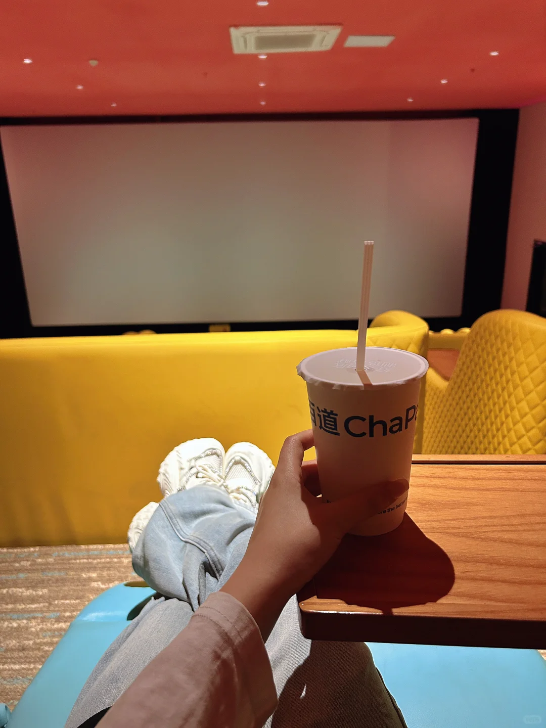 太喜欢躺着看电影啦！烟台还有这种好地方！