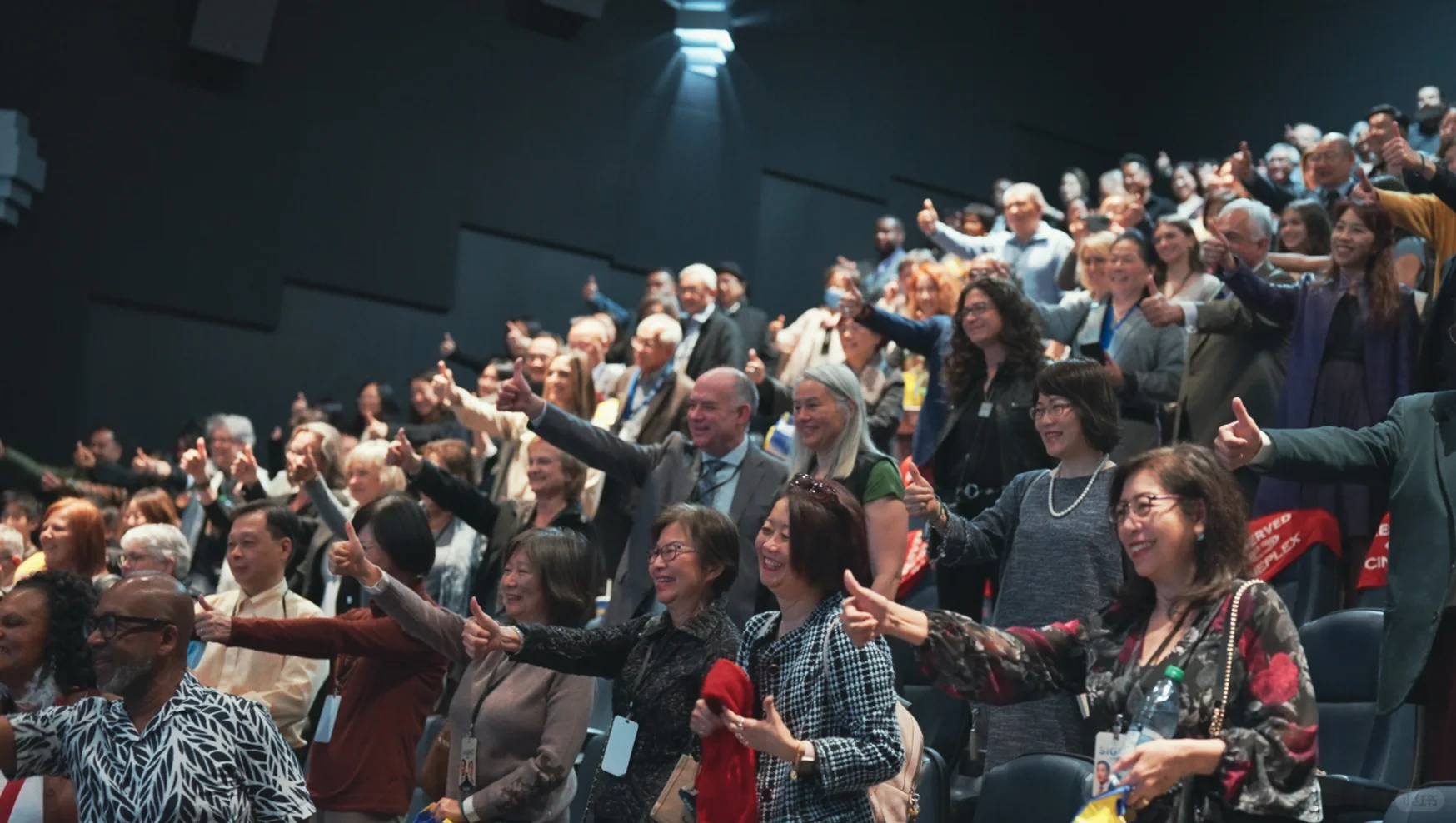🇨🇦参加电影预映礼，多伦多出圈了