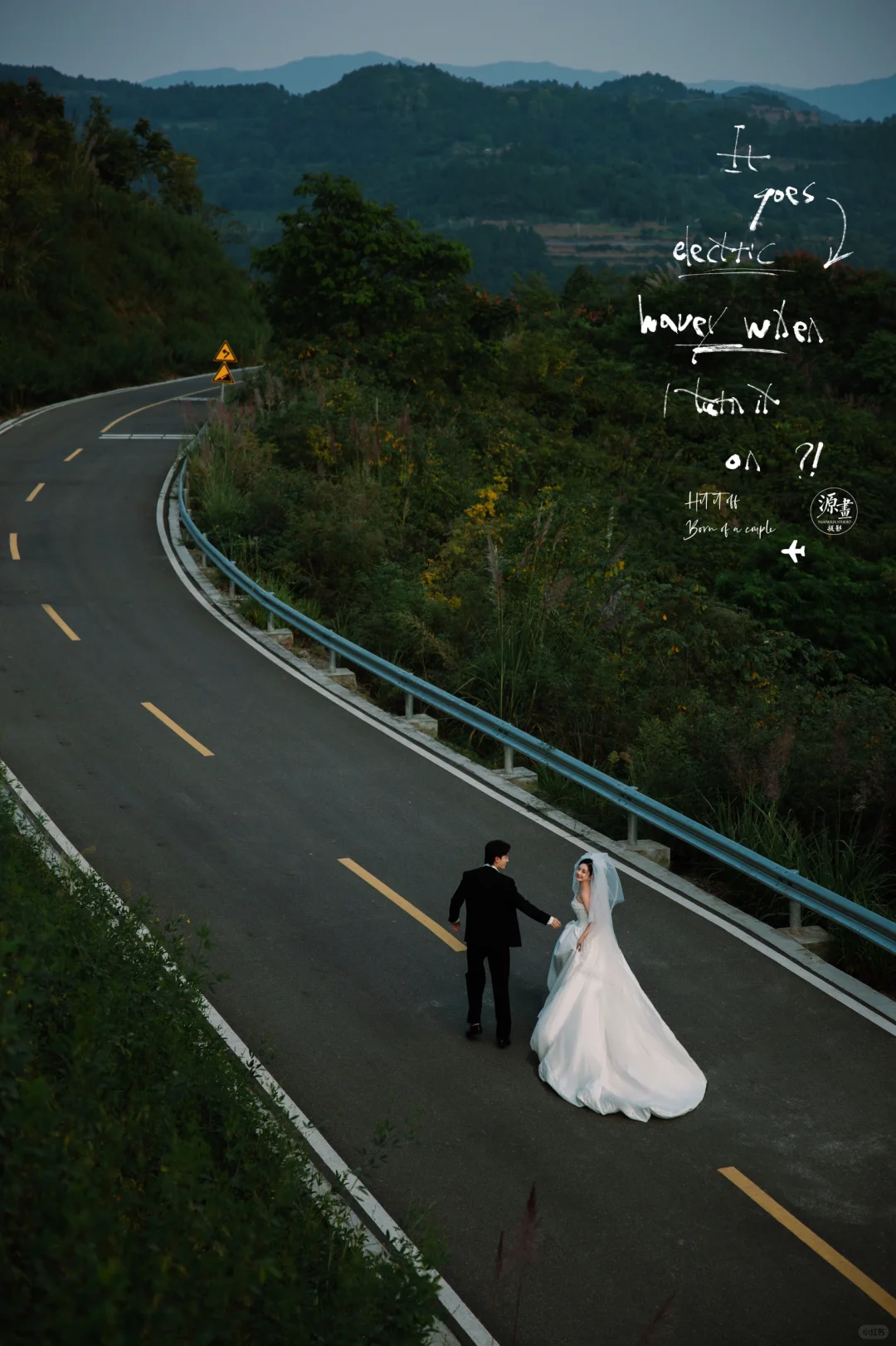 看了N遍❗️还是喜欢电影感超强的公路婚纱照