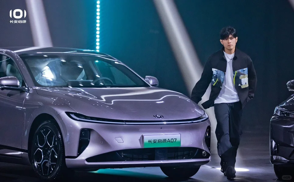 周杰伦首部微电影5月17号即将上映！